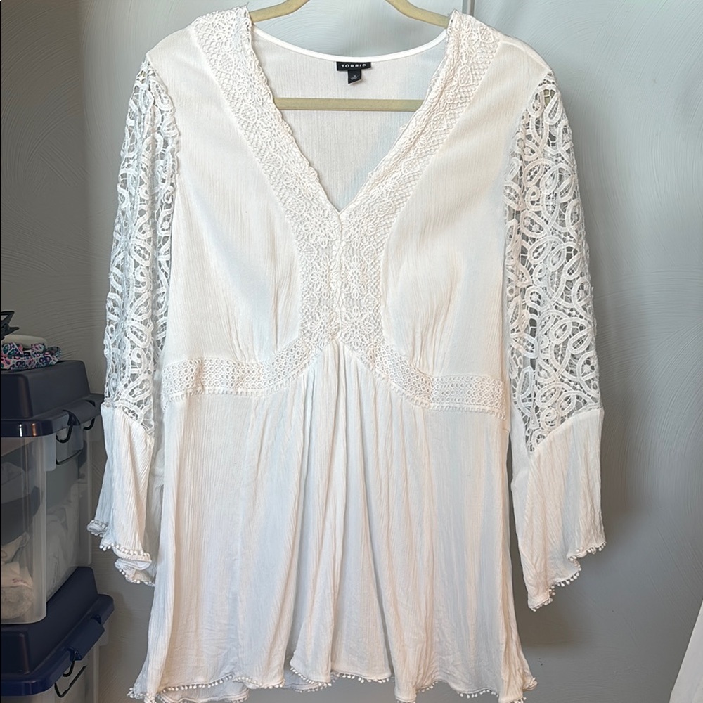 Torrid White Textured Blouse